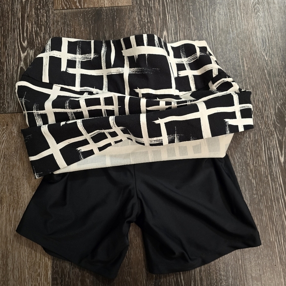 S.C. & Co. Skort Black White Check Athleisure size M new no tag - Picture 5 of 8